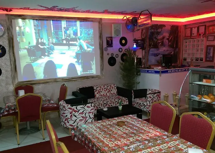 Parliament Couette-café *