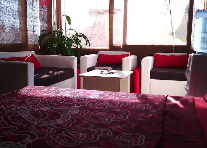 Parliament Couette-café