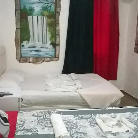 Parliament Bed & Breakfast *